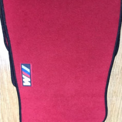 GENEL MARKA BMW F30 KIRMIZI HALI PASPAS (SİYAH KENARLI)