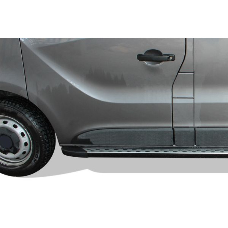 OMSA Renault Trafic 3 Dot Line Yan Basamak Kısa Şase 2023 ve Sonrası