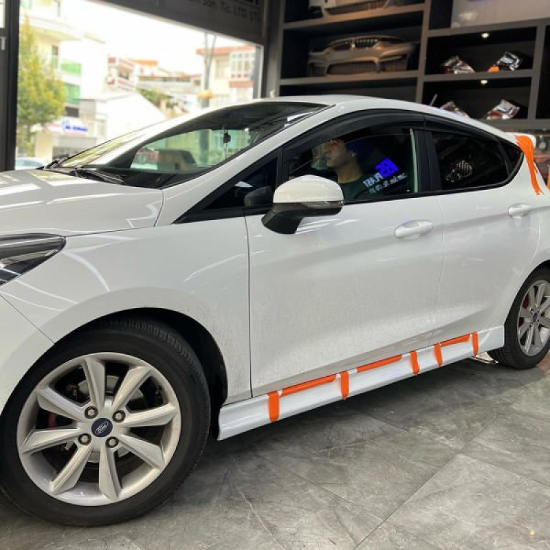 Ford Fiesta 2018 Yan Marşpiyel (Plastik)