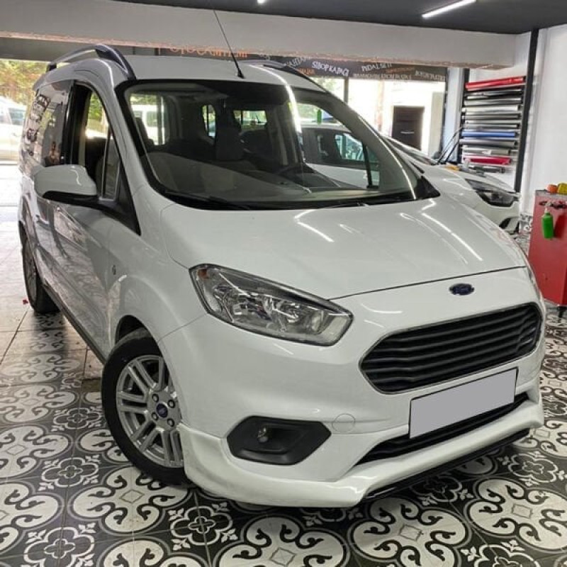 Ford Tourneo Courier Makyajlı Servis Model Ön Ek (Plastik)