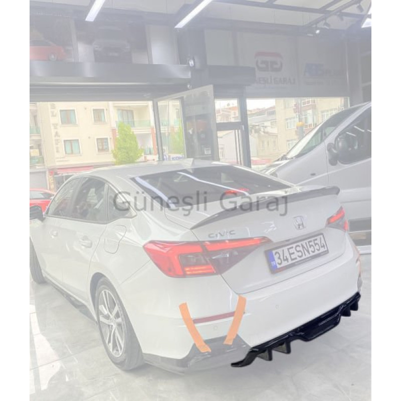 Honda Civic FE 2022 Difüzör (Plastik)