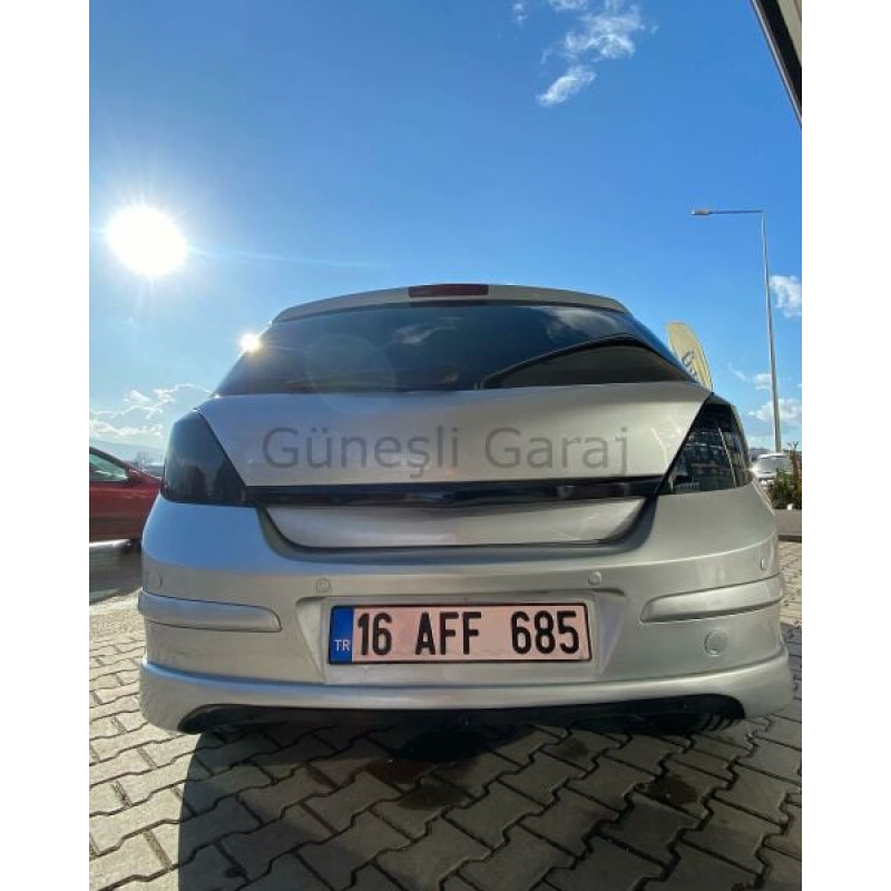 Opel Astra H Arka Ek (Plastik)