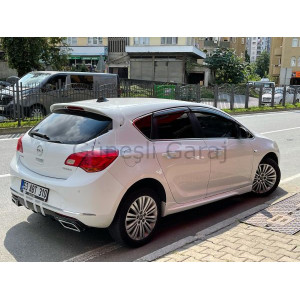 Opel Astra J Egzoz Görünümlü Difüzör (Plastik)