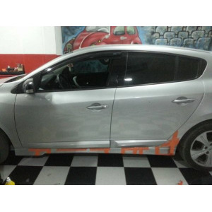 Renault Megane 3 Yan Marşpiyel (Plastik)