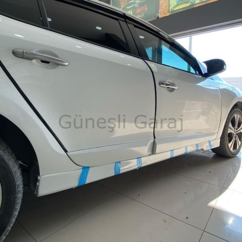 Renault Megane 3 Yan Marşpiyel (Plastik)