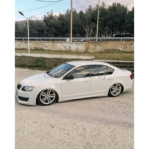 Skoda Octavia Yan Marşpiyel (Plastik)