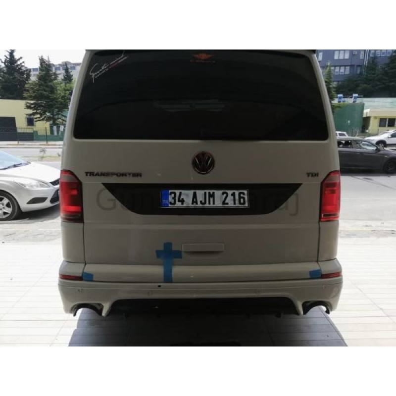 Volkswagen Transporter T7 Izgaralı Arka Ek (Plastik)