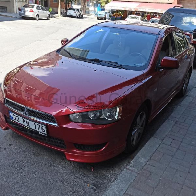 Mitsubishi Lancer Ön Flap (Plastik)