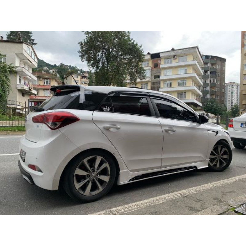 Hyundai i20 Custom Marşpiyel (Plastik)