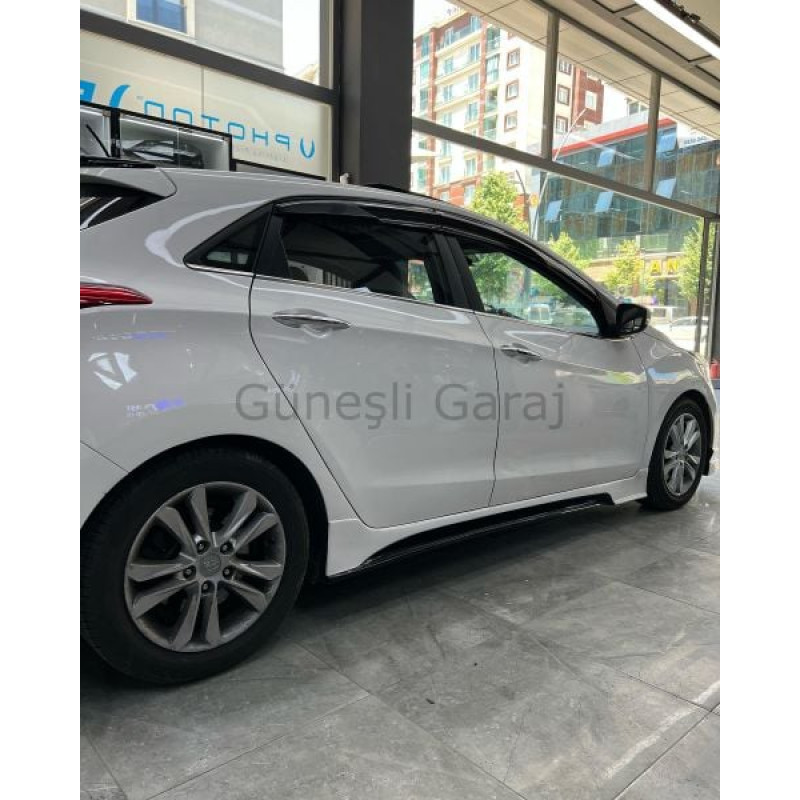 Hyundai İ30 Custom Yan Marşpiyel (Plastik)