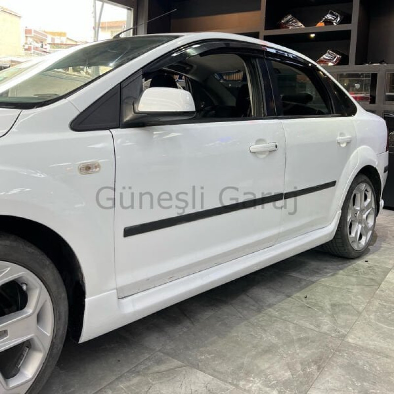 Ford Focus 2 Sedan Body Kit Seti Plastik