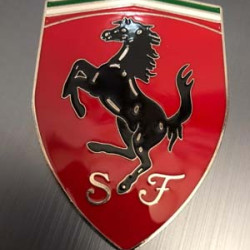 FERRARİ KIRMIZI ARKA YAPIŞTIRMA ARMA