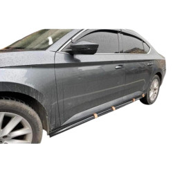 Skoda Superb Yan Marşpiyel (Plastik) Boyasız