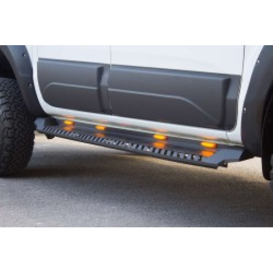 OMSA Nissan Navara Dakar Yan Basamak Siyah V1 Ledli 2015 ve Sonrası