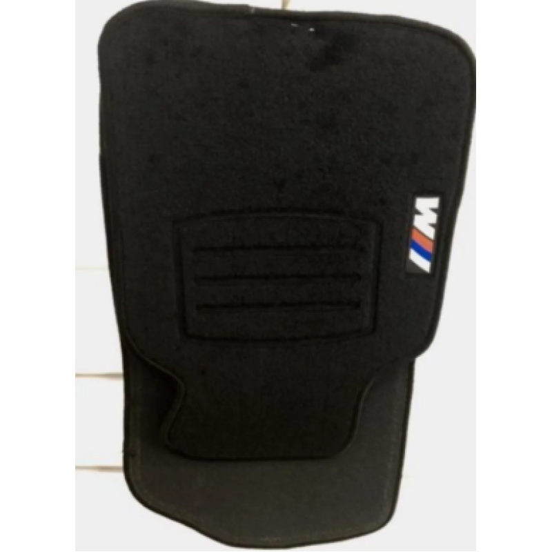 BMW E46 SİYAH HALI PASPAS (KIRMIZI KENARLI)
