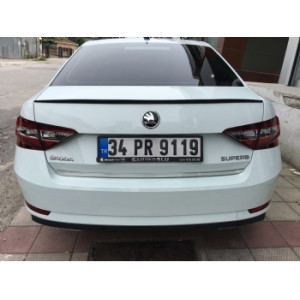 Skoda Superb Spoyler 2011-2023 Boyasız