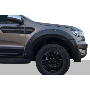 Ford Ranger XLT Çamurluk Dodikleri Vidalı 6 Parça 2015-2022 Arası