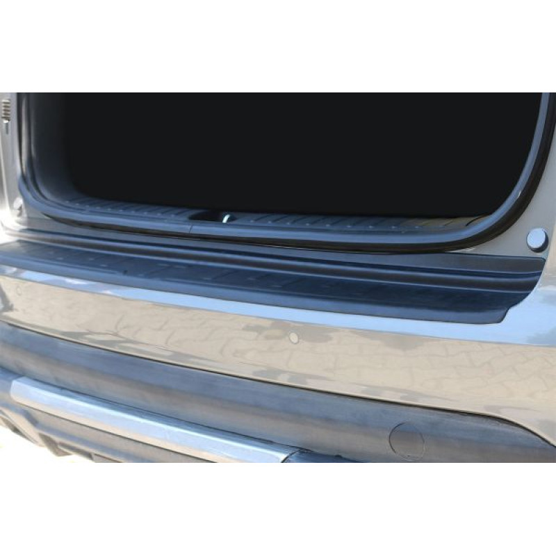Hyundai Tucson Arka Tampon Eşiği Plastik Siyah 2018-2020 Arası