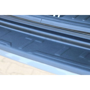 Hyundai Tucson Arka Tampon Eşiği Plastik Siyah 2018-2020 Arası