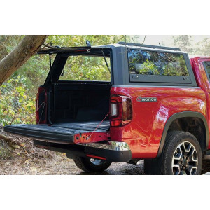 OMSA Mitsubishi L200 Omcap Camlı Kabin Paslanmaz Çelik 2015-2023 Arası