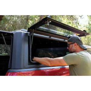 OMSA Mitsubishi L200 Omcap Camlı Kabin Paslanmaz Çelik 2015-2023 Arası