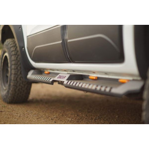 OMSA Nissan Navara Dakar Yan Basamak Siyah V2 Ledli 2006-2015 Arası