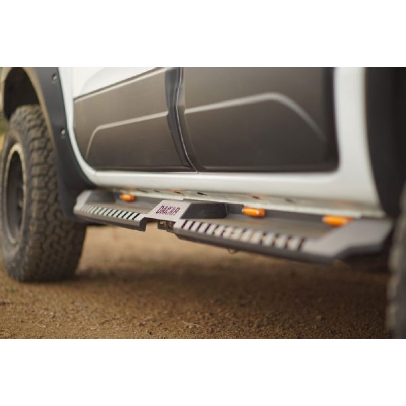 OMSA Nissan Navara Dakar Yan Basamak Siyah V2 Ledli 2006-2015 Arası