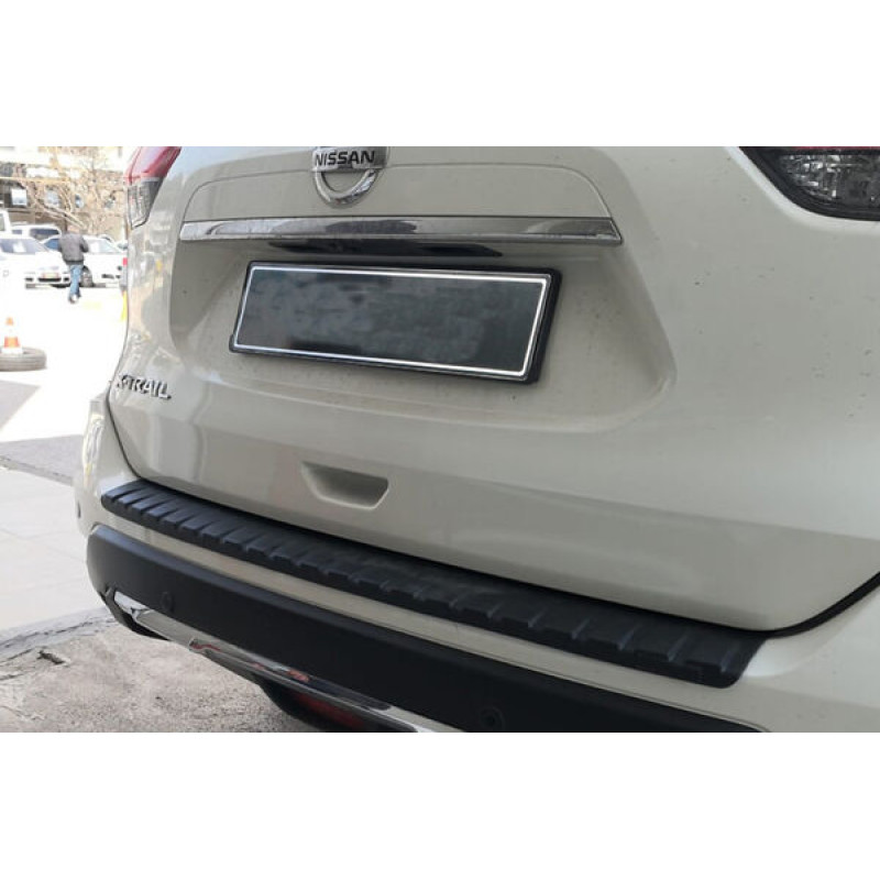 Nissan X-Trail 3 Arka Tampon Eşiği Plastik 2014-2017 Arası