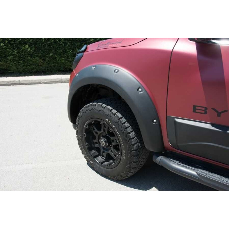 Nissan Navara Dodik Set Vidalı Çift Depolu 4 Parça 2016 ve Sonrası