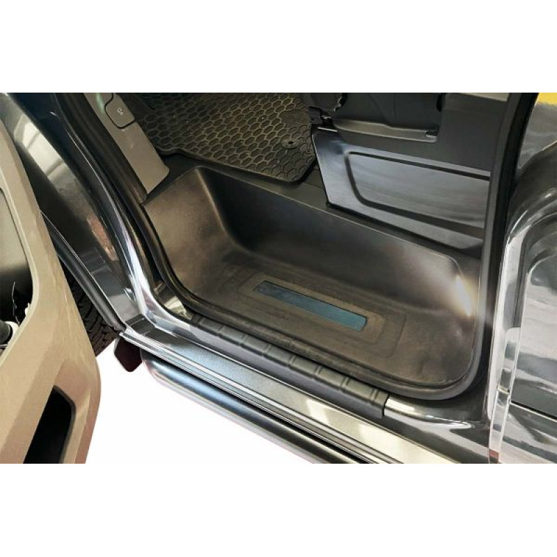VW T7 Transporter Kapı Eşiği Plastik 2024 ve Sonrası