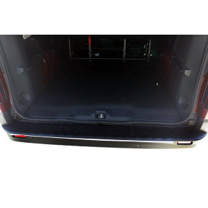 Renault Trafic 3 Arka Tampon Eşiği Parlak Plastik 2014 ve Sonrası