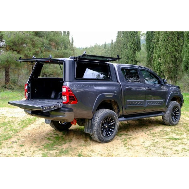 OMSA Toyota Hilux Omcap Camlı Kabin Paslanmaz Çelik 2015 ve Sonrası