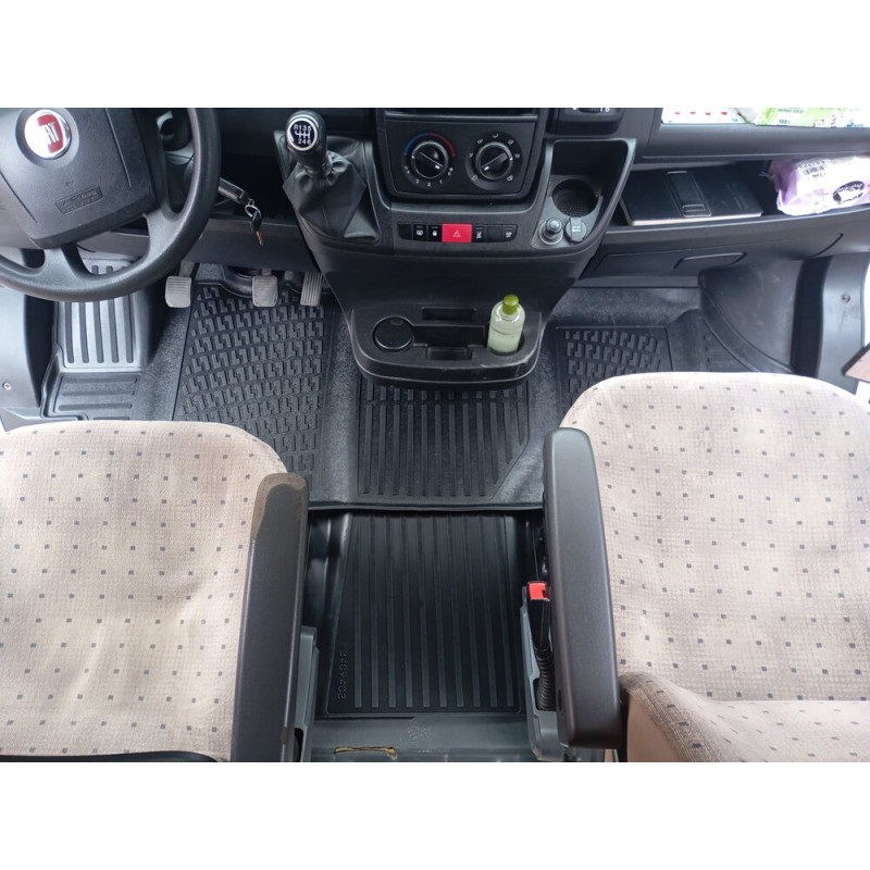 Ram Promaster 2014-2022 Havuzlu Paspas