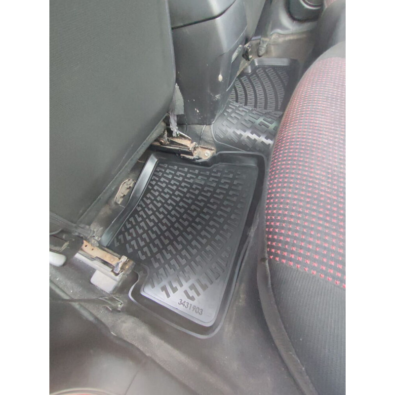 Mazda 3 2003-2009 Havuzlu Paspas