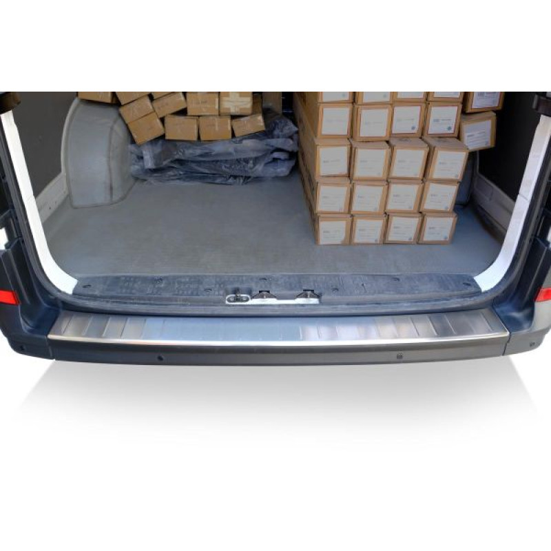 OMSA VW Crafter Krom Arka Tampon Eşiği Taşlı 2017 ve Sonrası