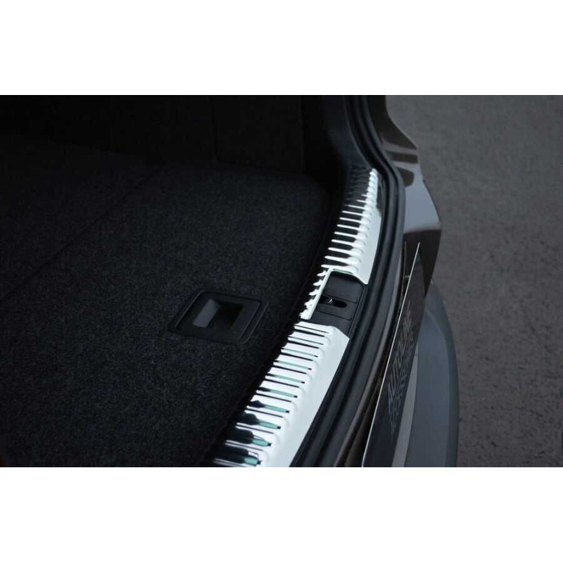 OMSA VW Tiguan Krom Bagaj Eşiği Taşlı 2007-2015 Arası