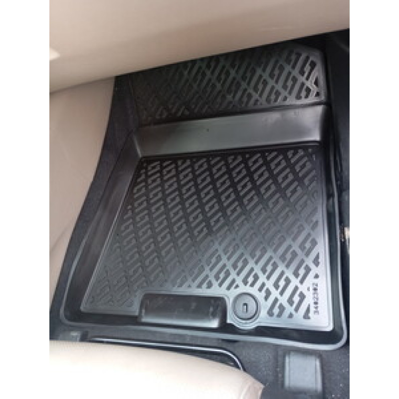 Hyundai Tucson 2015-2020 Havuzlu Paspas
