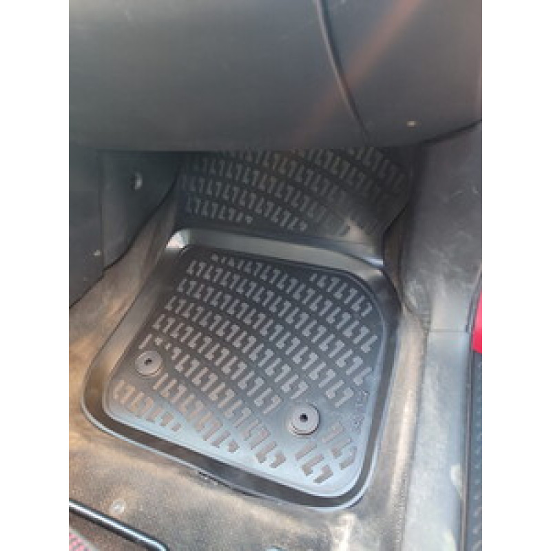 Mazda 3 2003-2009 Havuzlu Paspas