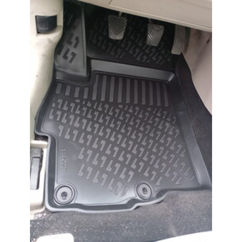 Mitsubishi Lancer 2008 Sonrası Havuzlu Paspas