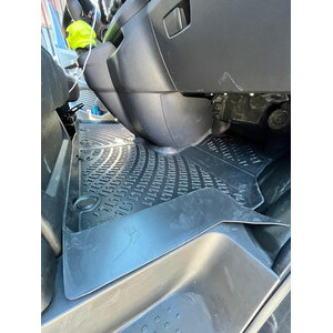 Opel Vivaro 2014-2019 Havuzlu Paspas