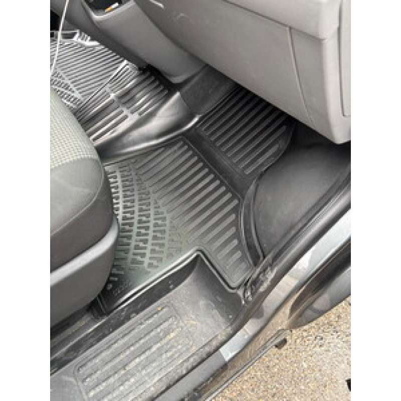 Volkswagen Transporter T6.1 2019-2023 Havuzlu Paspas